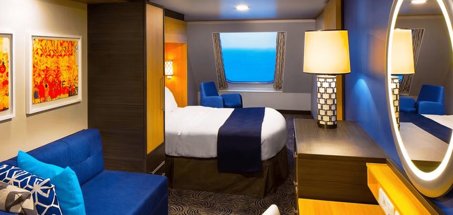 Каюта с окном (Ocean View) на Spectrum of the Seas