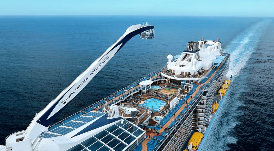 Капсула-обозрение North Star над Spectrum of the Seas